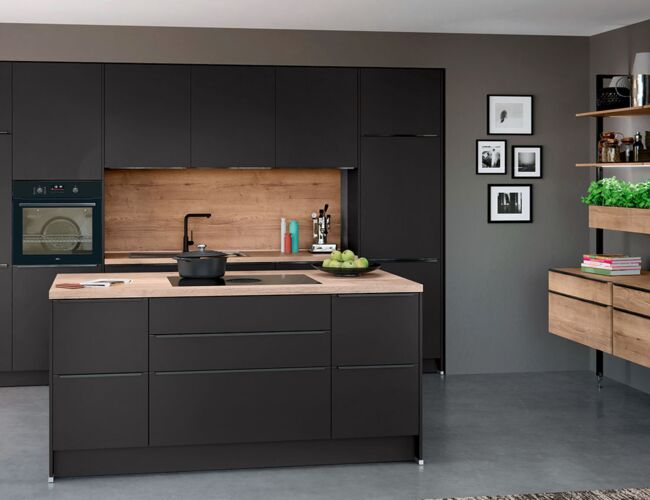 Küche mit Kochinsel