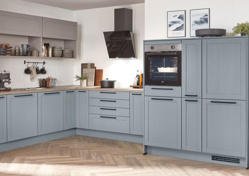 Küche in moderner Rahmenoptik